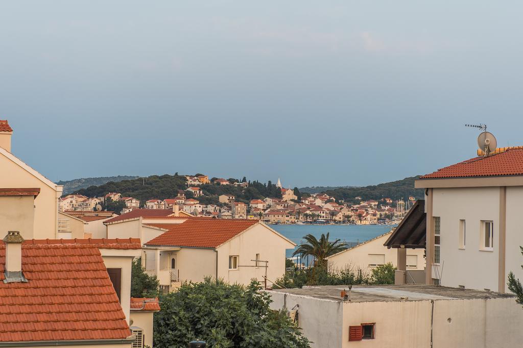Blue Sky Apartments Rogoznica  Luaran gambar