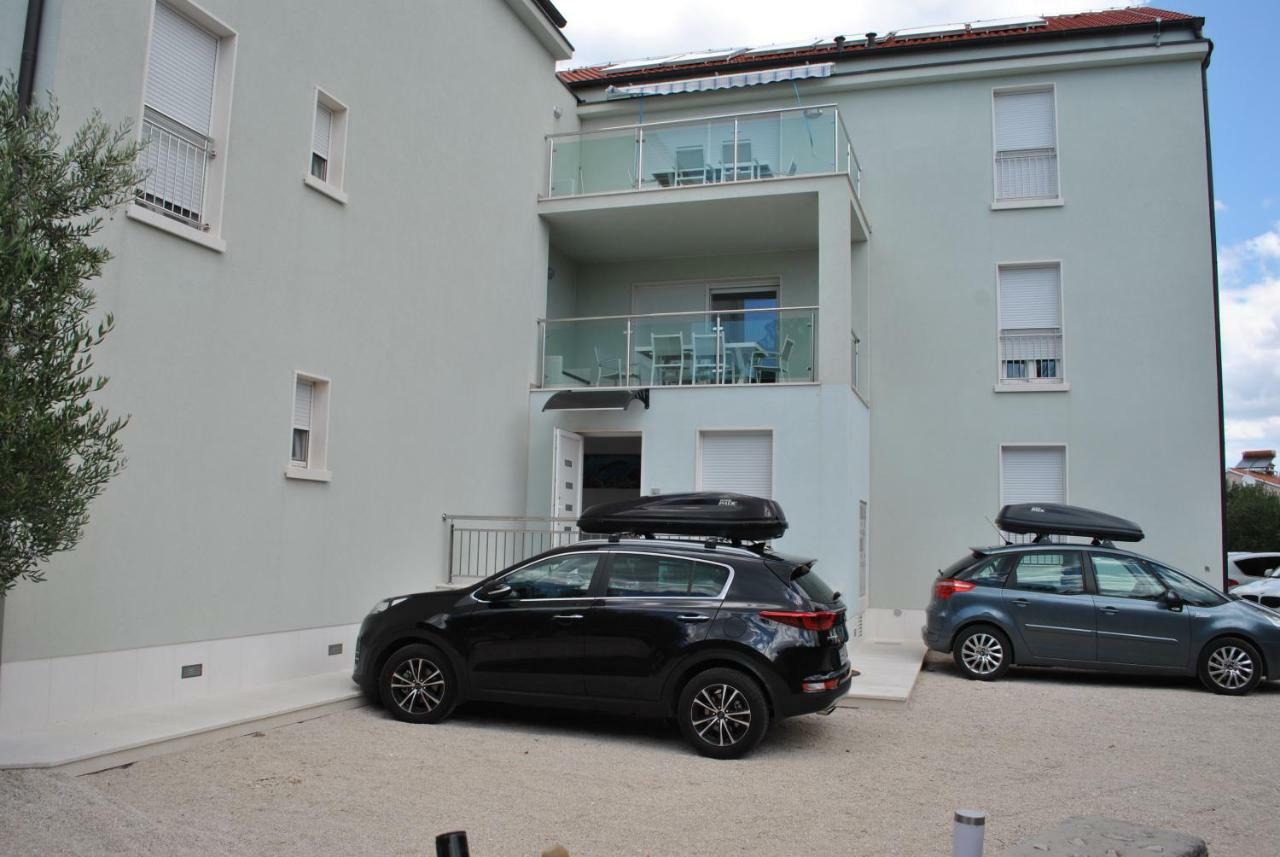 Blue Sky Apartments Rogoznica  Luaran gambar